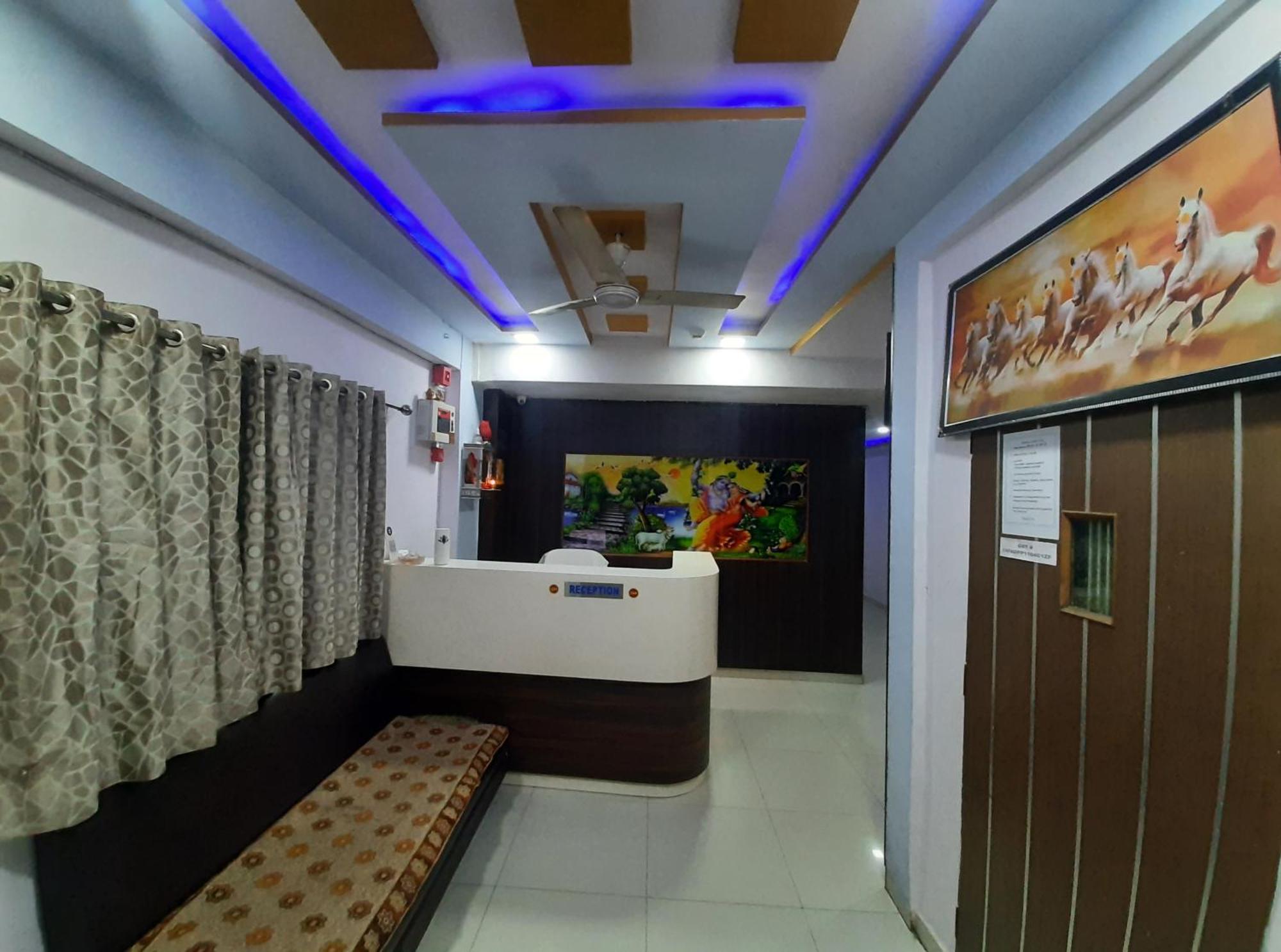 Hotel Royal Night Ahmedabad Exterior foto